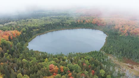 Aerial-flying-over-Lake-Oberg-in-Minnesota-on-an-overcast-day