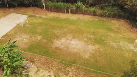 Luftaufnahme-Rund-Um-Das-Fußballfeld-In-Kolumbien