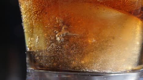 Pouring-an-ice-cold-beverage