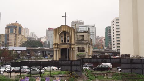 Standbild,-Belebte-Straßen-Der-Stadt-Umgeben-Alte-Kirche,-Beirut,-Libanon