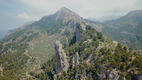 Amazing-4k-aerial-footage-of-the-epic-landscape-of-the-Serra-de-Tramuntana-mountans-in-Mallorca,-Spain---Stunning-landscape-view---Port-de-Soller-Majorca