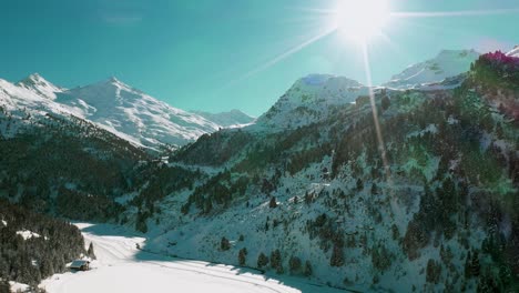 Schönes-Val-Thorens-skigebiet-In-Den-Französischen-Alpen,-Luftbild