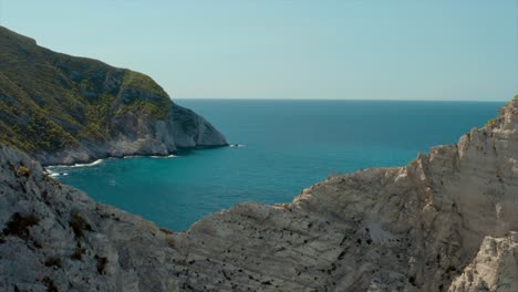 Felsige-Klippen-Auf-Der-Ionischen-Insel-Zakynthos-In-Griechenland,-Luftbild