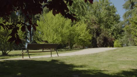 Bench-in-a-Parque-del-Oeste-in-Madrid-on-a-sunny-day