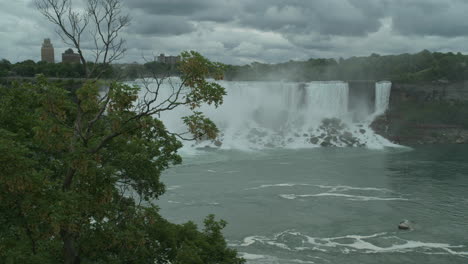 Wide-pan-to-the-American-Falls-in-Niagara-New-York