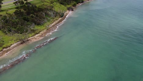 Aerial-view-of-a-deserted-beach