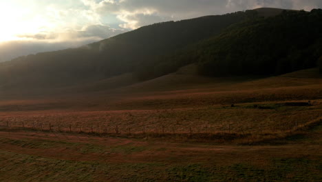 Countryside-Prairie-During-Sunny-Sunrise-With-Valleys-During-Summer-In-Central-Italy