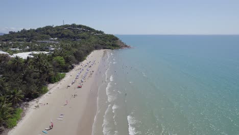 Turquoise-Seascape-Of-Four-Mile-Beach-In-Port-Douglas,-Australia---aerial-shot