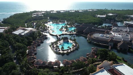 Aerial-View-of-Luxury-Caribbean-Resort-Hotel-and-Pools-on-Mexican-Coast,-Yucatan
