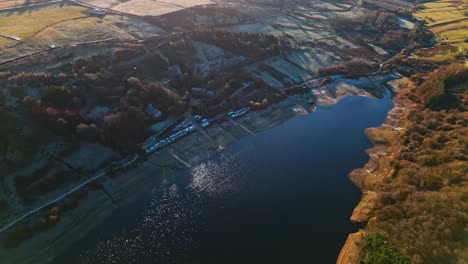Winterluftbildszene-Des-Scammonden-Reservoirs