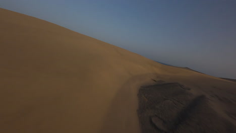 Atemberaubende-Landschaft-Von-Sanddünen-Bei-Sonnenuntergang,-Maspalomas