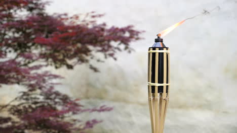 Bamboo-Torch-Burning,-decorative-Tropical-Candle