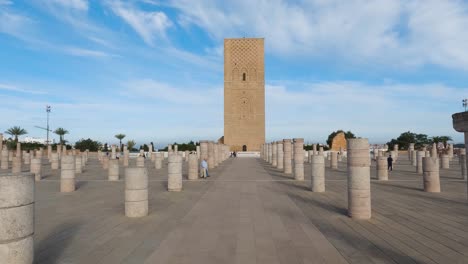 Beautiful-Establishing-Shot-of-Hassan-Tower,-Minaret-of-Incomplete-Mosque,-Rabat,-Morocco