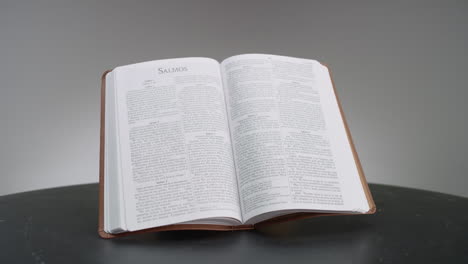 Biblia-Española-Santa-Biblia-Biblia-Cristiana-Española-Cristiano