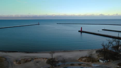 The-mouth-of-the-Muskegon-Channel-on-Lake-Michigan