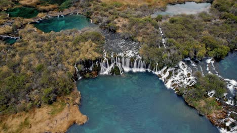 Cascadas-Cristalinas-Y-Lagunas-Turquesas-De-Huancaya-En-La-Provincia-De-Yauyos,-Lima-En-Perú