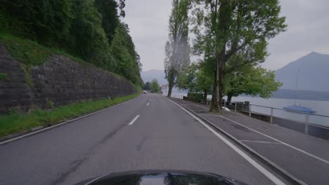 Conduciendo-De-Thun-A-Interlaken-Bajo-La-Lluvia