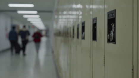 Kids-walking-through-high-school-hallway