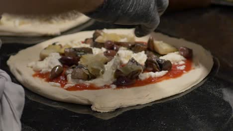 Making-pizza-HD-Making-pizza-HD