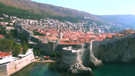 View-across-walled-medieval-city-of-Dubrovnik,-Croatia-also-known-as-Kings-Landing