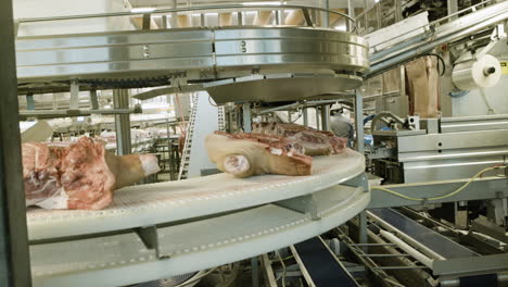 Chopped-pig-meat-in-big-industrial-slaughterhouse