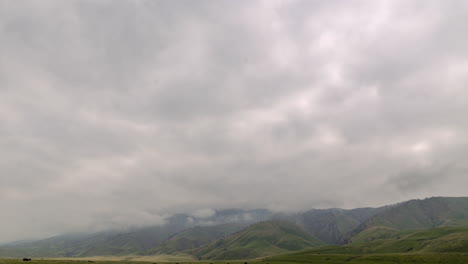 Zeitrafferwolken,-Die-Sich-In-Den-Bergen-Des-Kalifornischen-Naturparks-Bilden