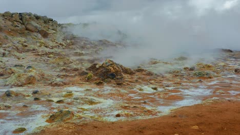 Hot-springs-in-Hverir,-Iceland