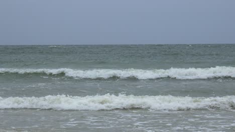 Waves-crashing-into-shore-of-baltic-sea-in-sopot