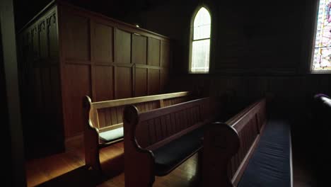 timelapse_church-the-bench-light-in-the-afternoon-another-angle