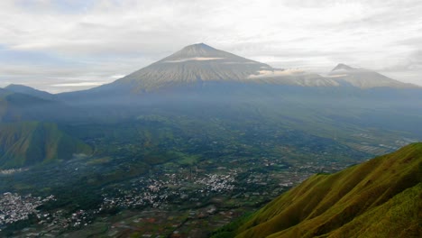Aerial-view-Slow-moving-shot,-Scenic-view-Pergasingan-Hill-Sembalun-Village,-Mount
