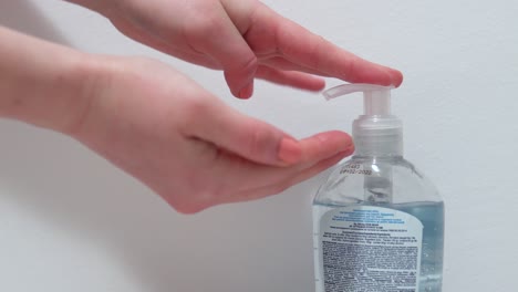 Hand-sanitizer-gel-pump-protect-against-Coronavirus-Covid