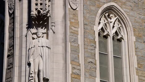 Detail-of-cathedral-with-Gothic-window-and-statue-of-George-Washington