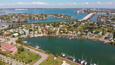 4K-Drone-Video-of-Vina-Del-Mar-Island,-Pinellas-Bayway-and-Don-CeSar-Hotel-in-St