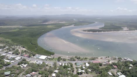 Boats-In-The-Endeavour-River-Along-The-Cooktown,-Queensland,-Australia