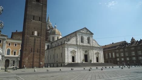 Catedral-De-San-Juan-La-Iglesia-Bautista-En-Turín,-Italia