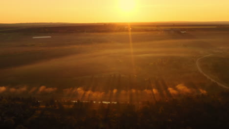 Schöner,-Filmreifer-Sonnenaufgang-In-Moldawien