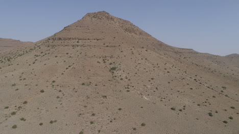 Drohnenaufnahmen-über-Den-Berggipfeln-Der-Kalahari-Wüste-In-Afrika