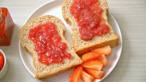 homemade-whole-wheat-bread-with-strawberry-jam-and-fresh-strawberry