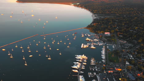 Aerial-View-Of-Luxury-Boats-In-Sag-Harbor,-The-Hamptons
