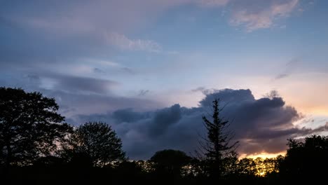 Time-Lapse.-Sky-and-Clouds-After-Sunset