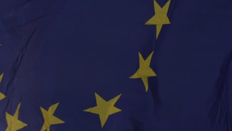 EU-Flagge-Im-Wind-In-Zeitlupe-Aus-Nächster-Nähe