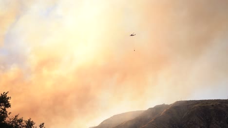 Helicopter-Working-Hard-at-Wildfire