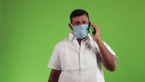 Hombre-Indio-Usando-Una-Máscara-Médica-Durante-La-Pandemia-De-Covid-19
