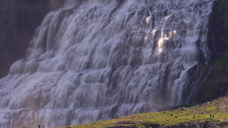 Größter-Isländischer-Wasserfall-Dynjandi,-Westfjorde