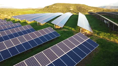 Erzeugeraufnahme-Vieler-Photovoltaik-Solarmodule-Auf-Dem-Kraftwerksbauernhof,-Statisch
