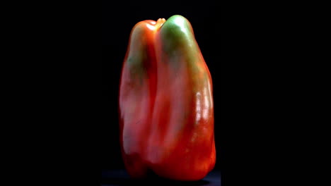 Red-bell-pepper,-studio-shot