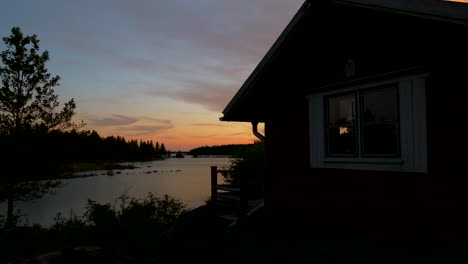 Lakeside-Summer-Cottage-and-nature-in-Finland,-time-lapse