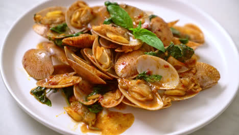Stir-Fried-Clams-with-Roasted-Chilli-Paste