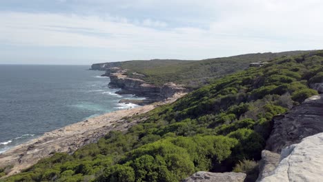 Exotic-view-towards-the-sandstone-cliffs-of-Royal-Nationalpark-near-Sydney-Australia