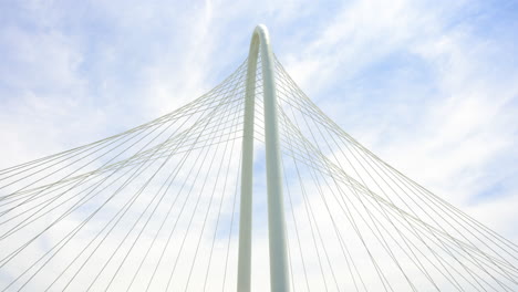 Hyperlapse-of-the-bridge-in-Dallas,-Texas